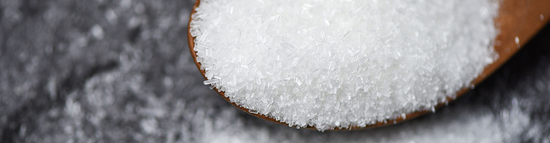 環保型聚氨酯泡沫表皮增厚劑在室內裝飾材料發泡中對提升表層阻燃性能的輔助